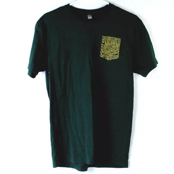 Pour The Roar Irish Whiskey T-Shirt Men's M Green Next Level Graphic Tee