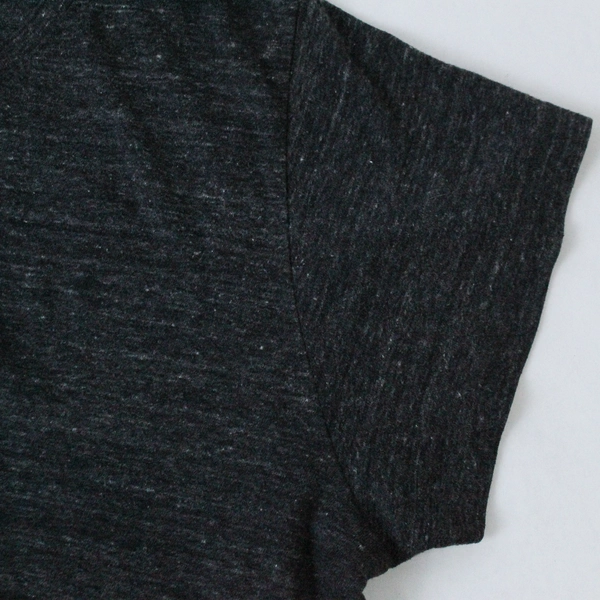 Home Free Women's XL California V-Neck T-Shirt, Pre-Owned, Tiny Hole