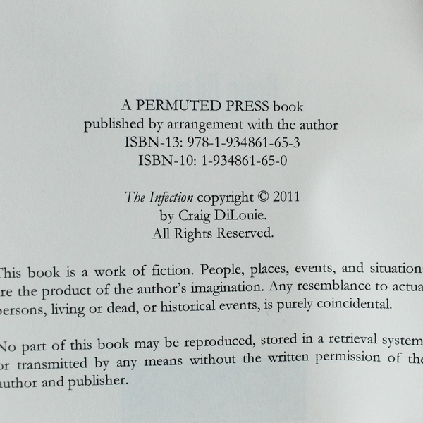 The Infection by Craig DiLouie 2011 Horror Paperback Pre-Owned, Worn Edges