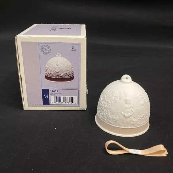 1993 Lladro Collectors Society Fall Porcelain Bell 17615 Retired Original Box