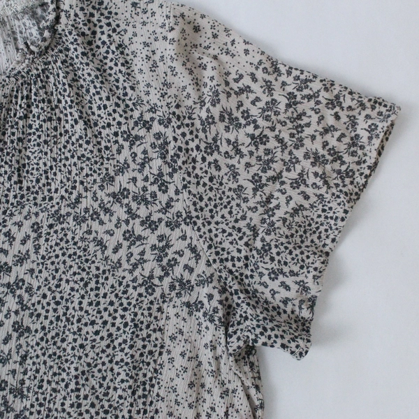 Studio B by Bobeau Women's Size S Floral Drawstring Blouse Top - Good Condition