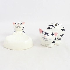Set of 2 Striped Cat Ceramic Bathroom Accessories, Toothbrush & Soap Holder 