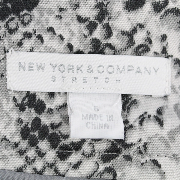 NWT New York & Company Gray Snakeskin Pattern Pencil Skirt Women's Size 6