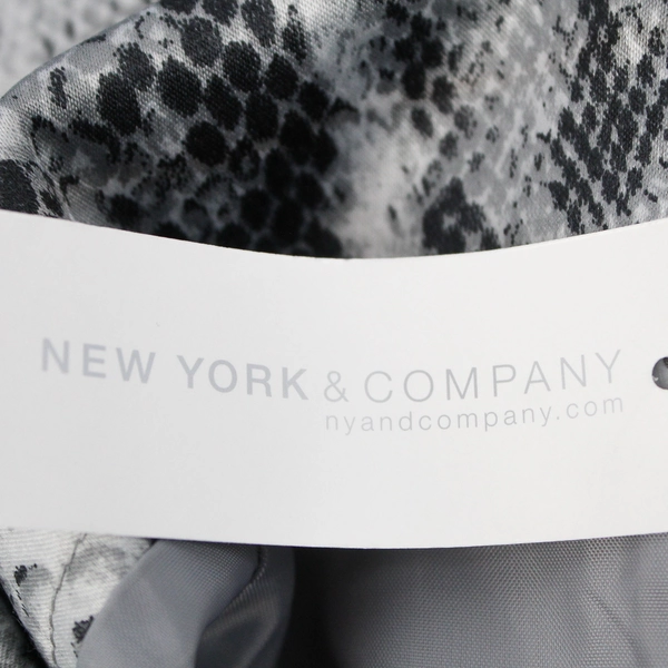 NWT New York & Company Gray Snakeskin Pattern Pencil Skirt Women's Size 6