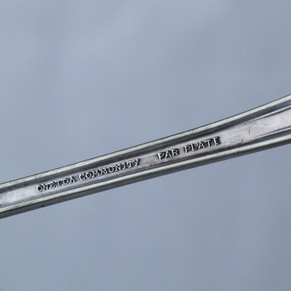 Oneida Community Par Plate Small Soup Ladle Approx 5.75 Inches Long