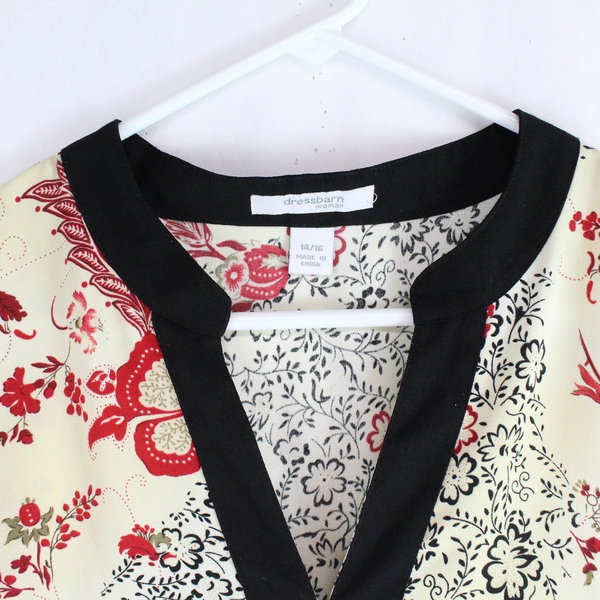 Dressbarn Embroidered Floral Top With Built-In Belt Women's Size 14/16