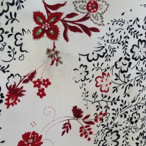 Dressbarn Embroidered Floral Top With Built-In Belt Women's Size 14/16