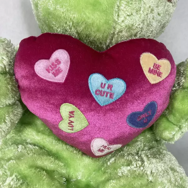 Dan Dee Collectors Choice Lime Green Valentine Frog With Heart 28 Inch