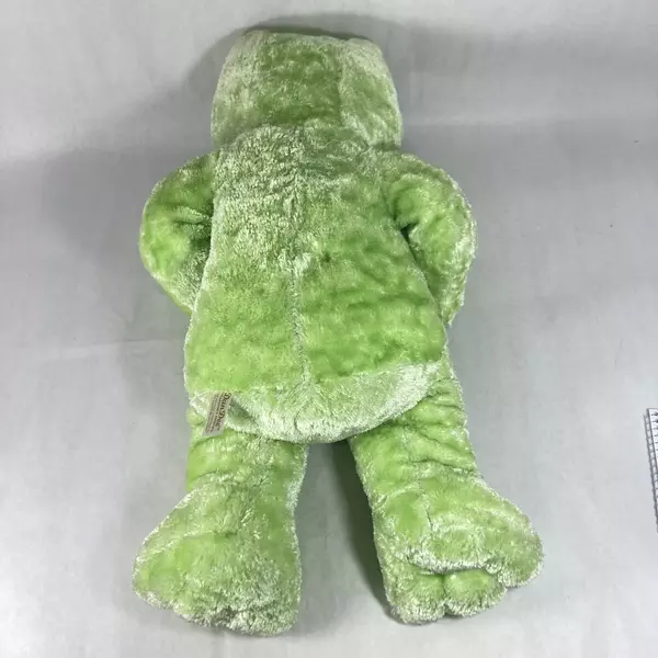 Dan Dee Collectors Choice Lime Green Valentine Frog With Heart 28 Inch