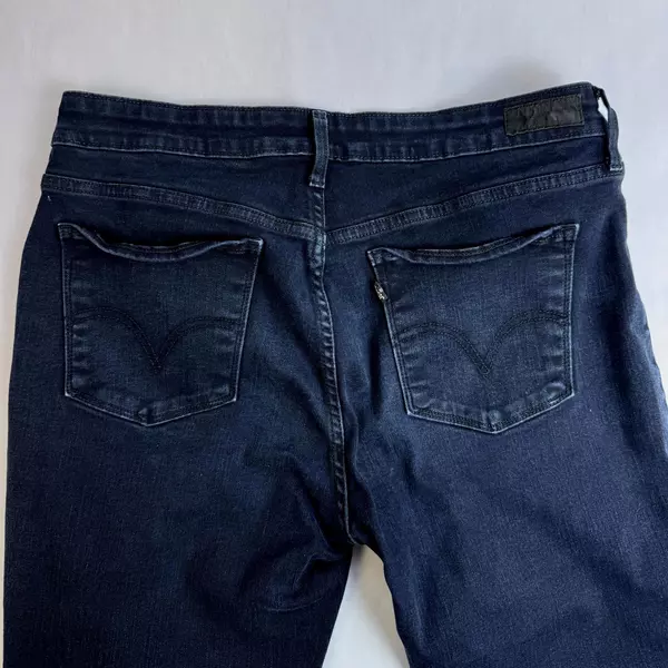 Levi's Dark Wash Blue Legging Jeans Women's 34W x 30L