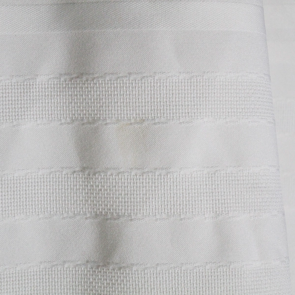 Lot of 2 Unbranded Round Ivory Tablecloths for Fabric Cutters and DIY Crafts