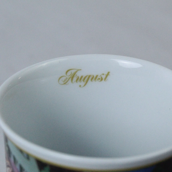 M.I. Hummel "The Photographer" August Porcelain Mug 10 oz Vintage Collectible