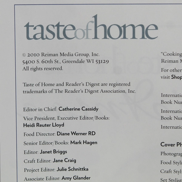 Taste of Home Christmas 2010 Hardcover Cookbook Crafts For Christmas