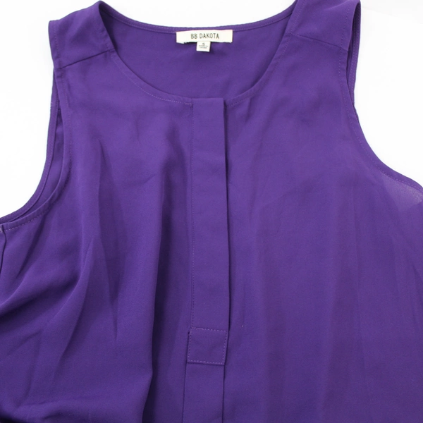 BB Dakota Women's Purple Sleeveless Blouse Top Size S 1/4 Button Up