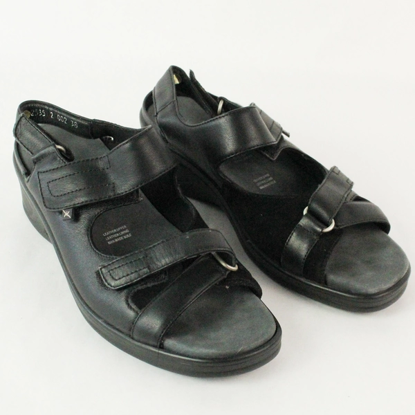 Sensible Black Leather Sandals Women's Size 7.5 Easy Fasten Comfort Shoes