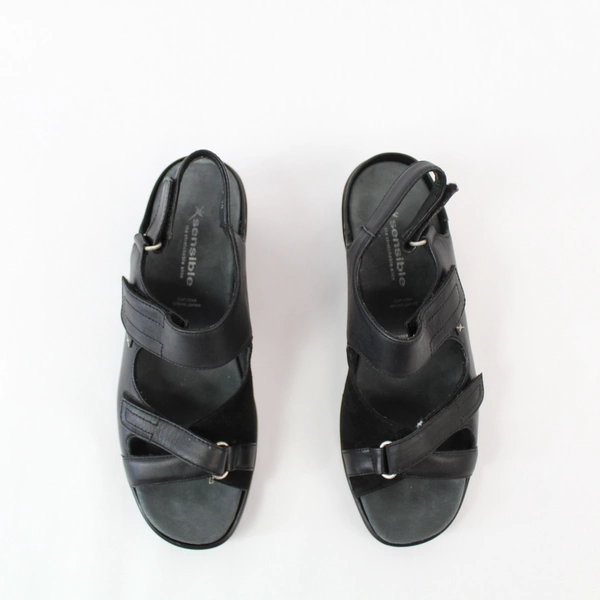 Sensible Black Leather Sandals Women's Size 7.5 Easy Fasten Comfort Shoes