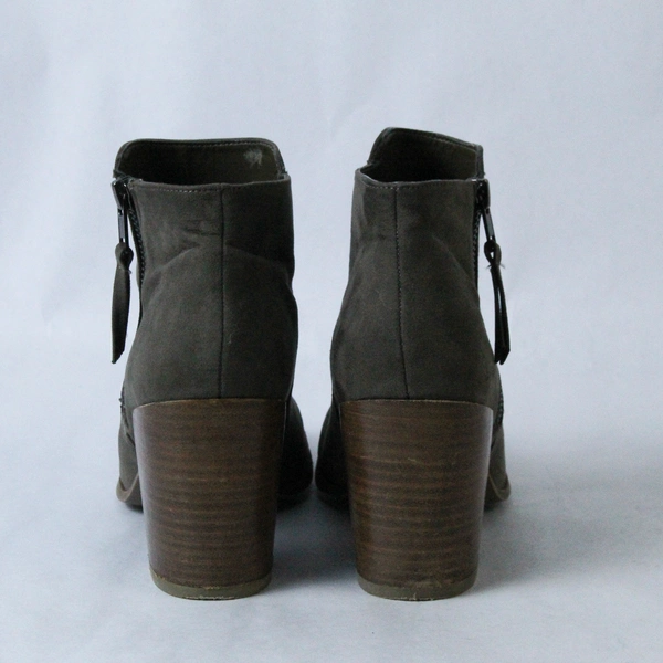 Forever 21 Women's Green 3.5" Heel Ankle Booties Size 7.5 Zipper Closure