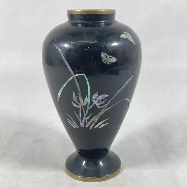 Vtg Black Cloisonne Vase Inlaid Mother Of Pearl Butterflies And Flowers 6 Inch