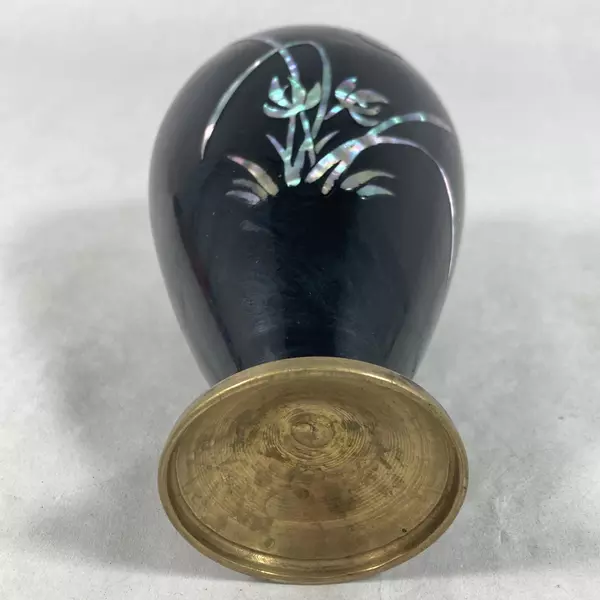 Vtg Black Cloisonne Vase Inlaid Mother Of Pearl Butterflies And Flowers 6 Inch