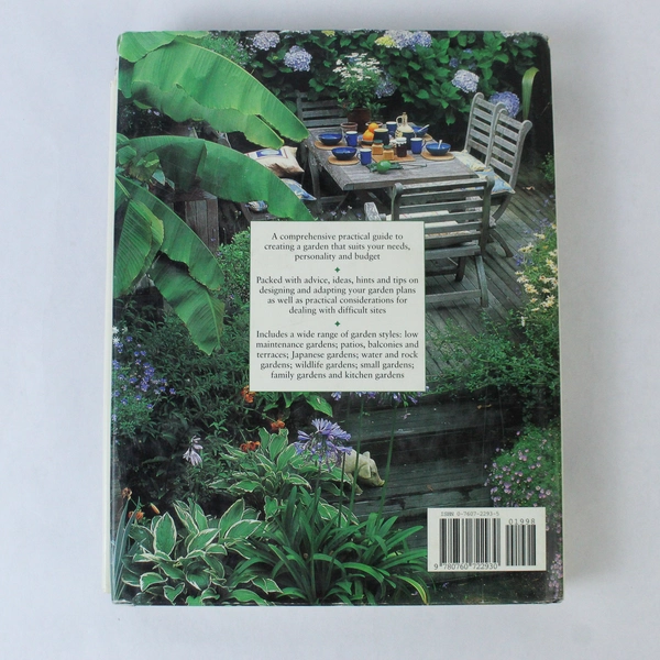 Garden Design & Decoration Book by Peter McJoy & Tessa Evelegh 2000 Hardcover