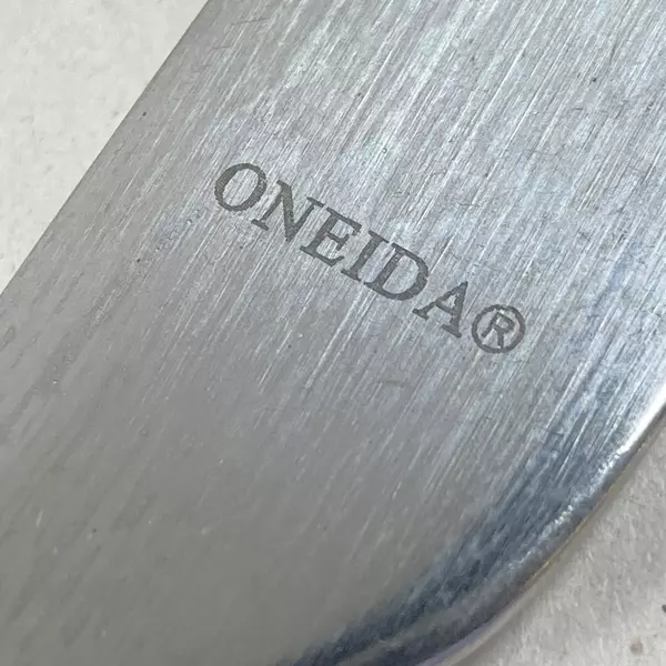 Set of 3 Oneida 18/10 Sling Stainless Dinner Knives