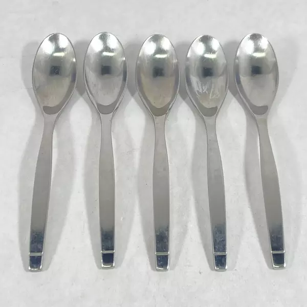Set of 5 Oneida Sling 18/10 Stainless Teaspoons