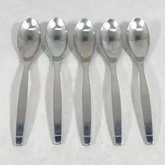 Set of 5 Oneida Sling 18/10 Stainless Teaspoons