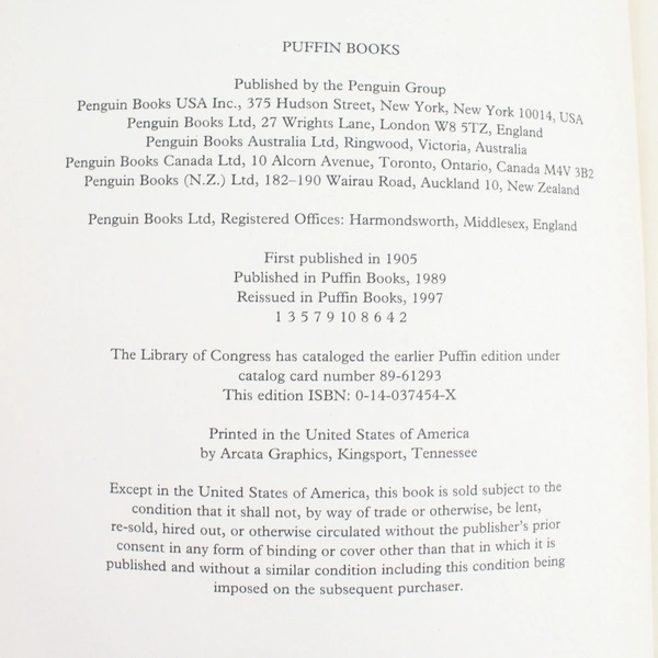 The Scarlet Pimpernel by Baroness Orczy 1997 Puffin Books Paperback
