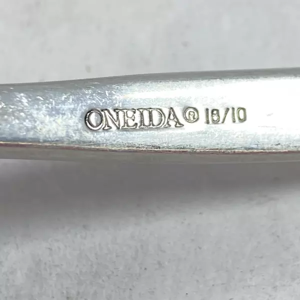 Oneida Sling 18/19 Stainless Meat Fork And Sugar Spoon