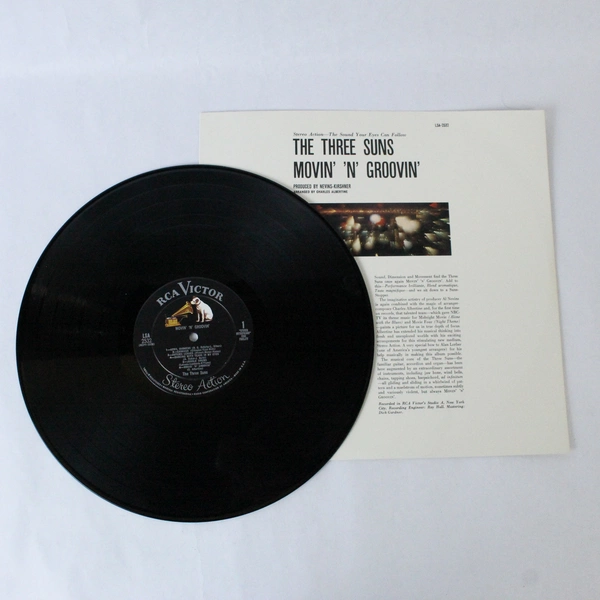 The Three Suns Movin' 'N' Groovin' 1962 RCA Victor Vinyl LP - Pre-Owned