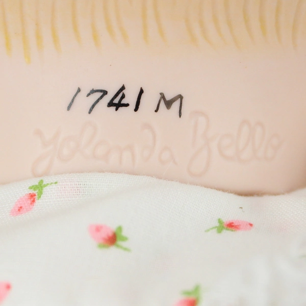 1987 Knowles Yolanda's Picture Perfect Babies Porcelain Doll Sarah