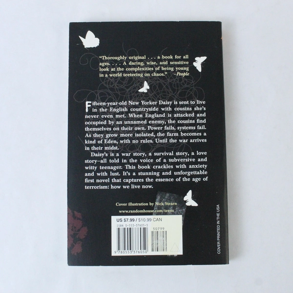 How I Live Now by Meg Rosoff, 2004 Printz Award Winner, PB, Good Condition