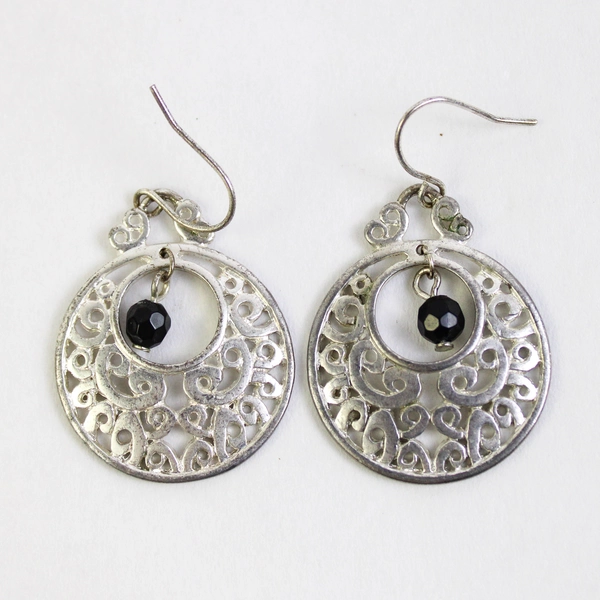 Lot Of 2 Silver Tone Dangle Earrings Jewelry Cameo Black Faux Pearl