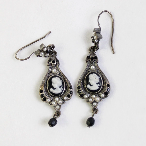Lot Of 2 Silver Tone Dangle Earrings Jewelry Cameo Black Faux Pearl