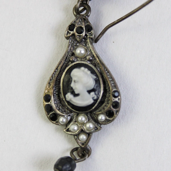 Lot Of 2 Silver Tone Dangle Earrings Jewelry Cameo Black Faux Pearl