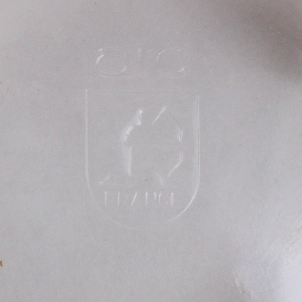 3/4 Liter Vintage ARC Glass Storage Jar Airtight Rubber Seal