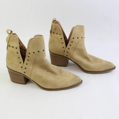 Target Universal Thread Bedelia Western Ankle Boot Tan/Beige Women's Size 9