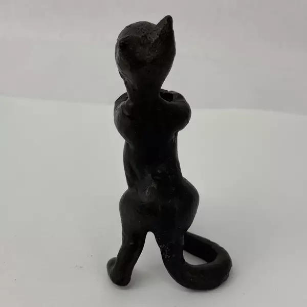 Rustic Cast Iron Playful Cat Figurine 5.25 Inch Collectible Decor