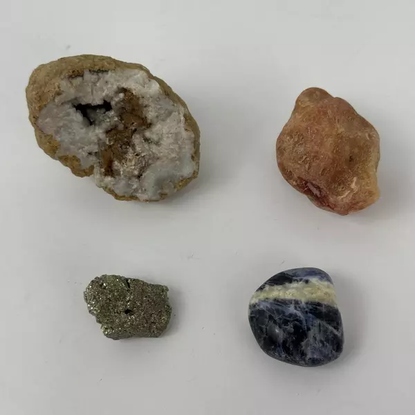 Lot of 4 Small Mineral Specimens Pyrite Sodalite Gypsum Quartz Crystal Geode
