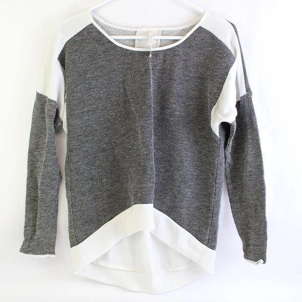 Paper Crane Black White Hi Lo Long Sleeve Blouse Pullover Top Women's Size Small