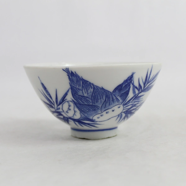 Small Japanese Rice Bowl White & Blue Bamboo Shoot/Leaf Patterned 4.5" x 2.5"