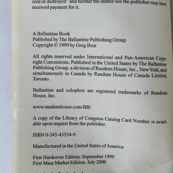 Darwin's Radio by Greg Bear - NY Times Bestselling Sci-Fi Paperback