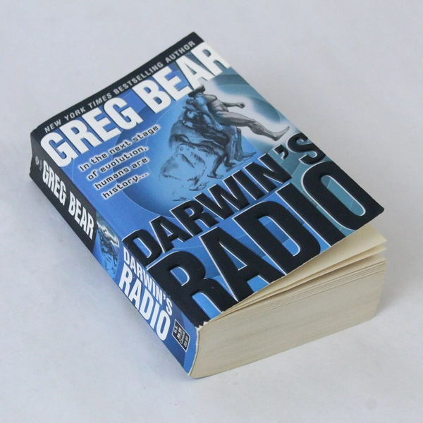 Darwin's Radio by Greg Bear - NY Times Bestselling Sci-Fi Paperback