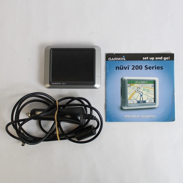 Garmin Nuvi 200 Series Portable GPS Navigator - Turns on 