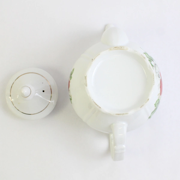Unbranded White With Red Roses Ceramic Teapot & Lid