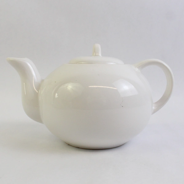 PIC Solid White Ceramic Round Teapot & Lid 60s/70s Taiwan Made