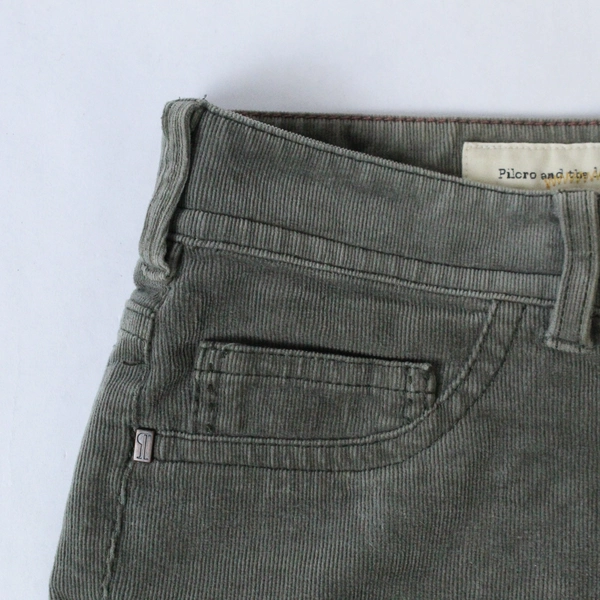 Pilcro Green Corduroy Skinny Jeans Size 26, Pre-owned with Stains