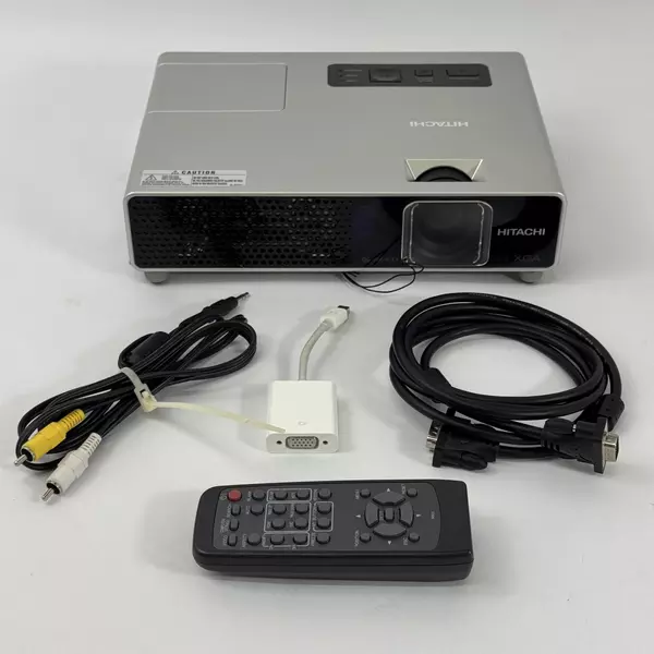 Hitachi CPX5 3LCD Portable Projector 2500 Lumen XGA HD Display Untested