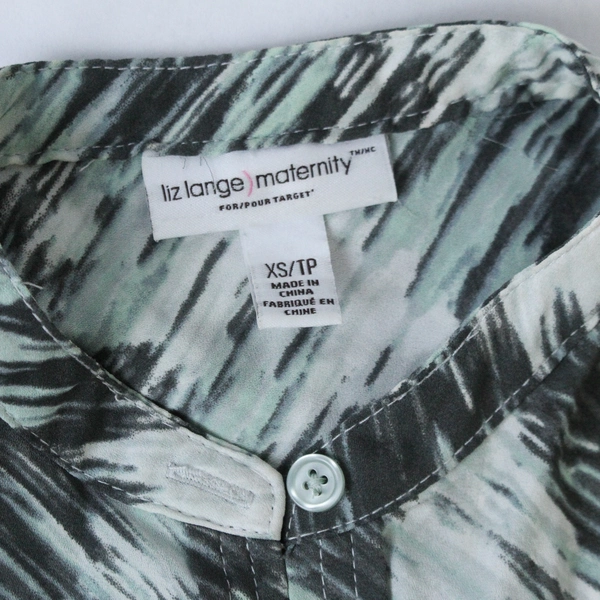 Liz Lange Maternity Chiffon Top XS Green Button Front Roll Tab Pre-Owned