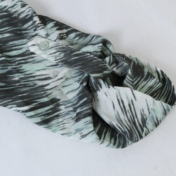 Liz Lange Maternity Chiffon Top XS Green Button Front Roll Tab Pre-Owned